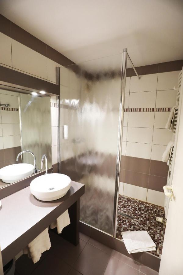 Logis Le Bourguignon Hotel Beze Ngoại thất bức ảnh